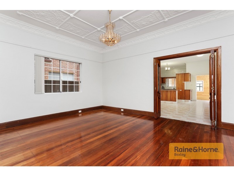 27 HIGHWORTH AVENUE, Bexley NSW 2207