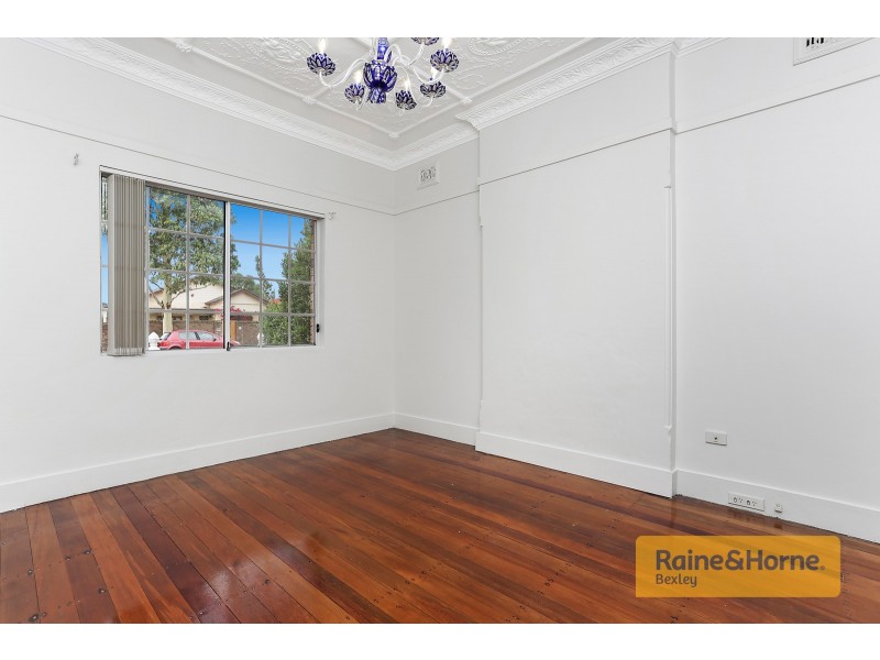 27 HIGHWORTH AVENUE, Bexley NSW 2207