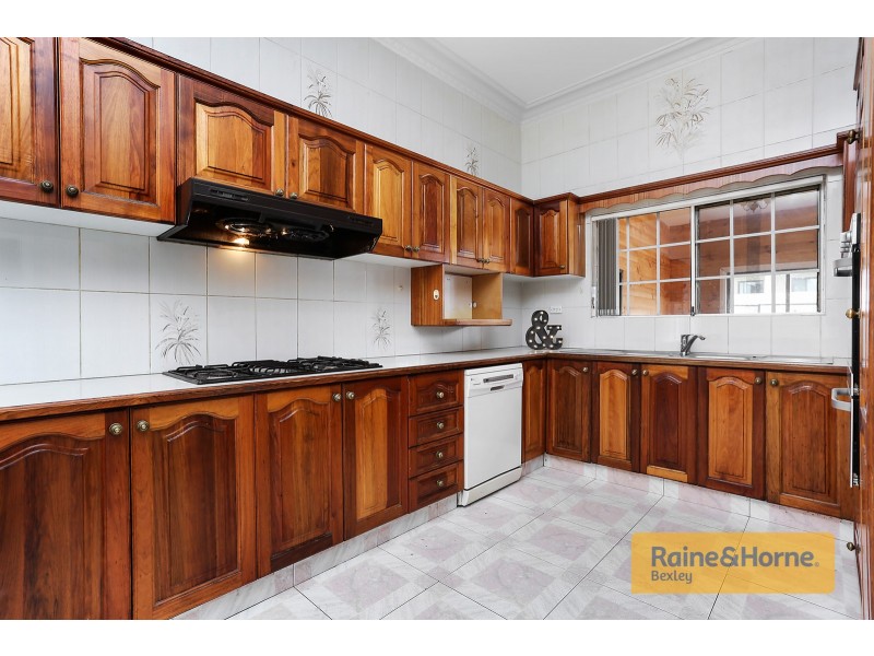 27 HIGHWORTH AVENUE, Bexley NSW 2207