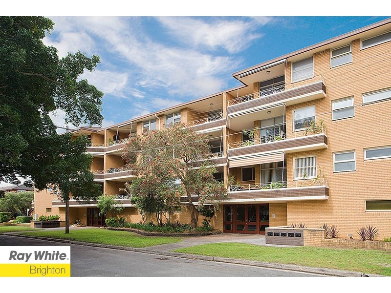 33 BANKS STREET, Monterey NSW 2217