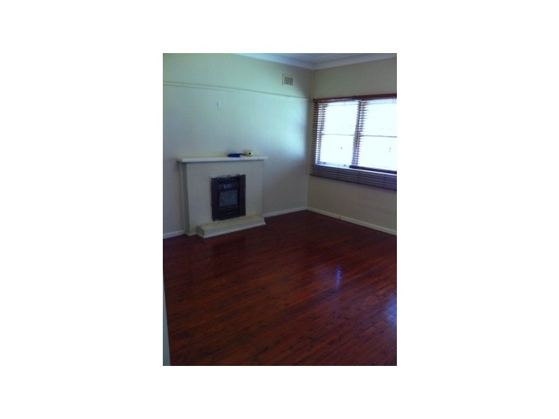 82 Woods Road, Sefton NSW 2162