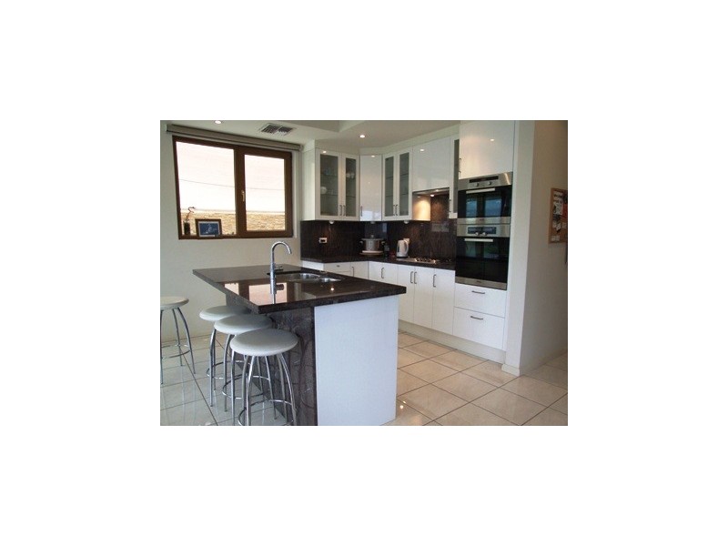 207 THE GRAND PARADE, Monterey NSW 2217