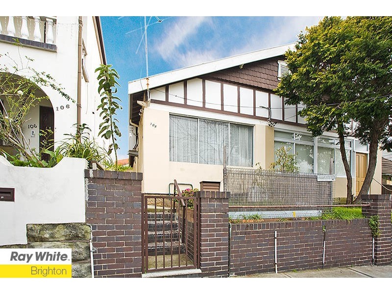 108 Carrington Road, Waverley NSW 2024