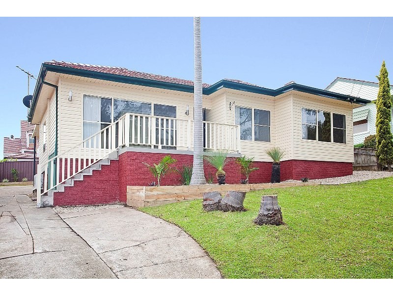 7 Manins Avenue, Kingsgrove NSW 2208