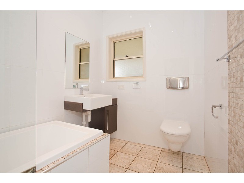 7 Manins Avenue, Kingsgrove NSW 2208