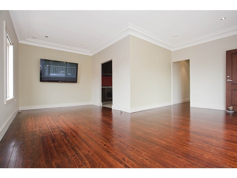 7 Manins Avenue, Kingsgrove NSW 2208