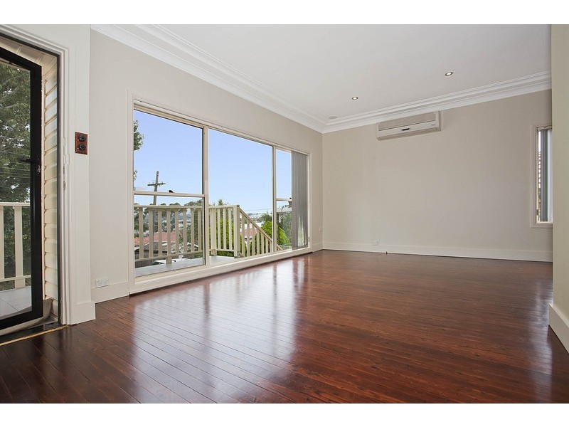 7 Manins Avenue, Kingsgrove NSW 2208