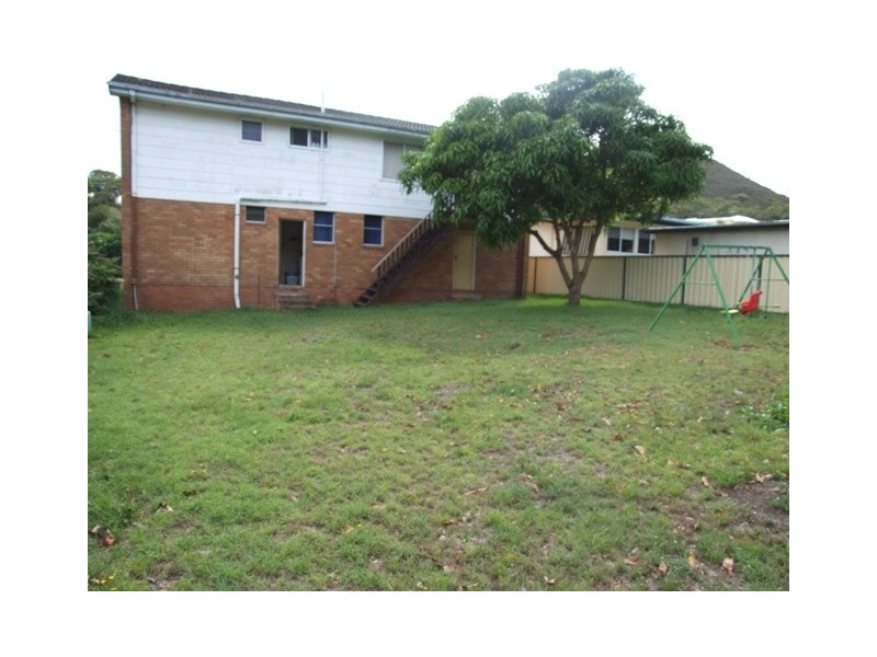 2  Lionel Avenue, Shoal Bay NSW 2315