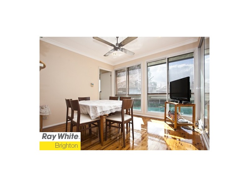 8 Tamarix Crescent, Banksia NSW 2216