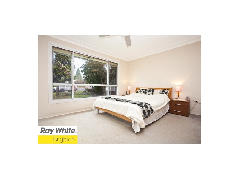 8 Tamarix Crescent, Banksia NSW 2216