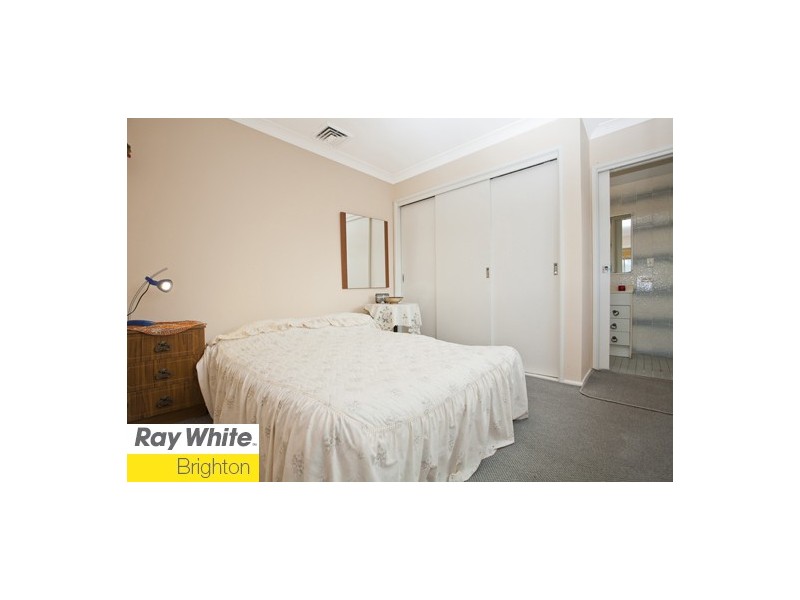 8 Tamarix Crescent, Banksia NSW 2216