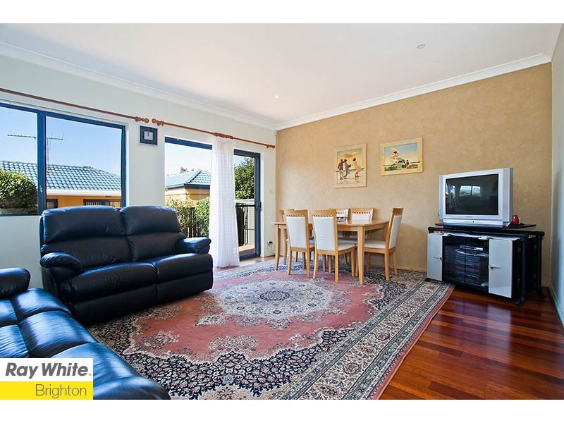 2/11 Bonanza Parade, Sans Souci NSW 2219