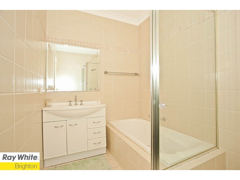 2/11 Bonanza Parade, Sans Souci NSW 2219