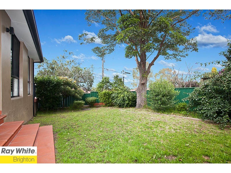 139 Moorefields Road, Roselands NSW 2196
