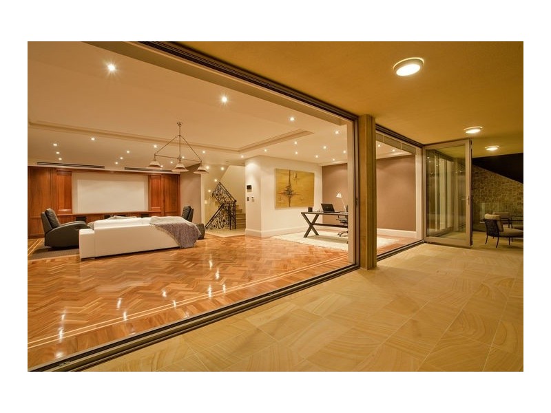 18  Kangaroo Point Road, Kangaroo Point NSW 2224