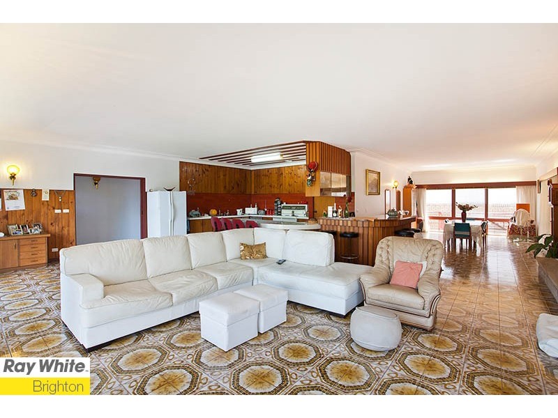 54 Elm Street, Lugarno NSW 2210