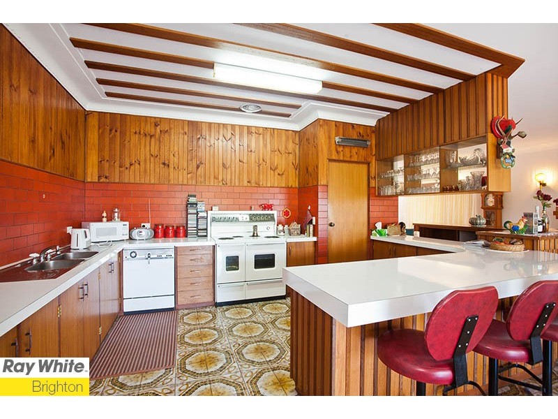 54 Elm Street, Lugarno NSW 2210