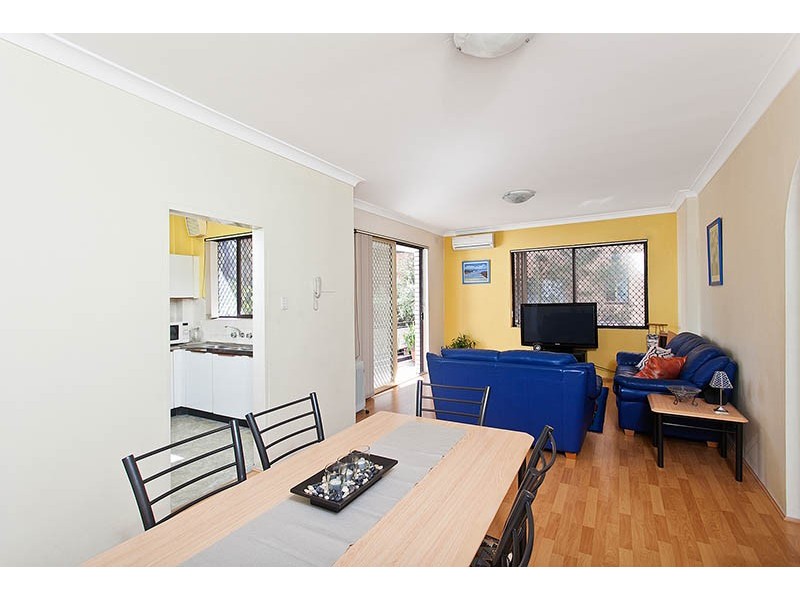 3/64-66 Hampton Court Road, Carlton NSW 2218