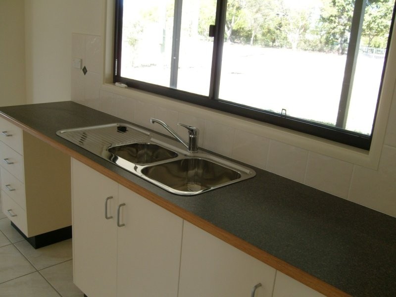 5B Baker Street, Nebo QLD 4742