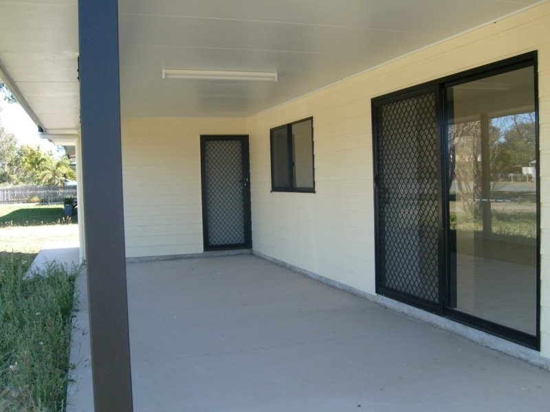 5B Baker Street, Nebo QLD 4742