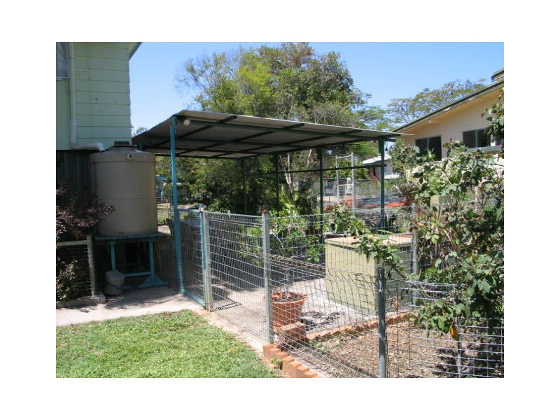 52 WINTERER CRESCENT, Dysart QLD 4745