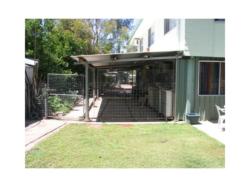 52 WINTERER CRESCENT, Dysart QLD 4745