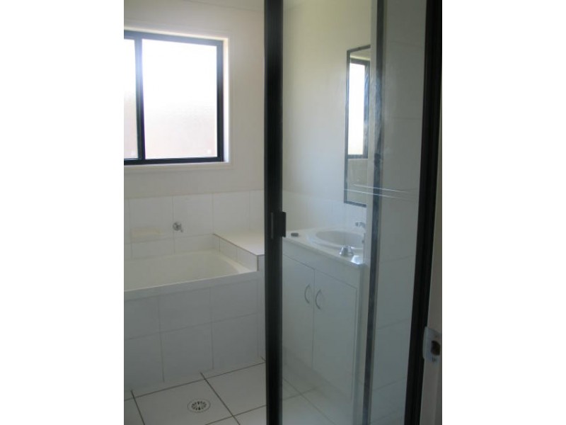 4 DURANBAH CIRCUIT, Blacks Beach QLD 4740