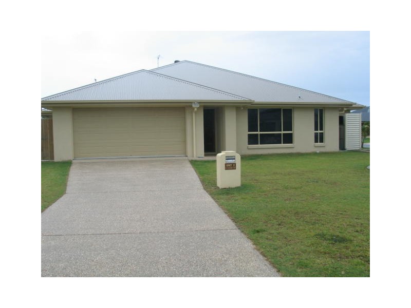 UNIT 2/4 COOGEE TERRACE, Blacks Beach QLD 4740