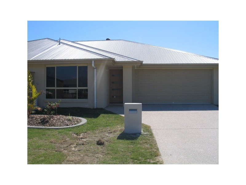 UNIT 2/4 COOGEE, Blacks Beach QLD 4740