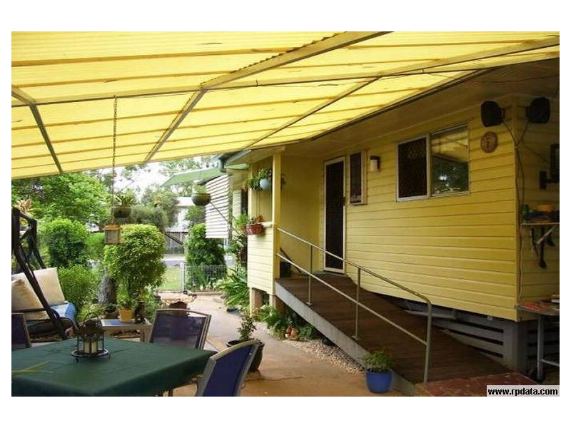 8 CRAWFORD STREET, Dysart QLD 4745
