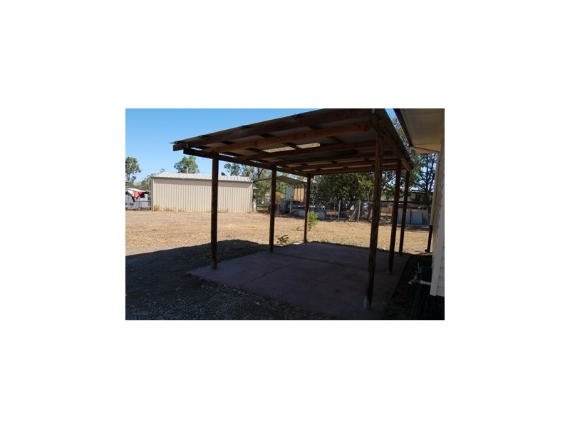 8 CALVERT COURT, Dysart QLD 4745