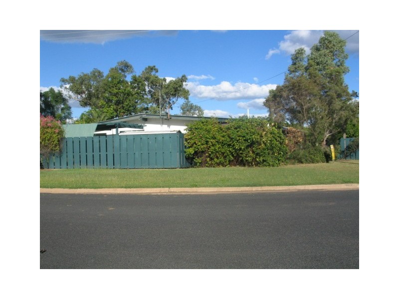 29 SHANNON CRESCENT, Dysart QLD 4745