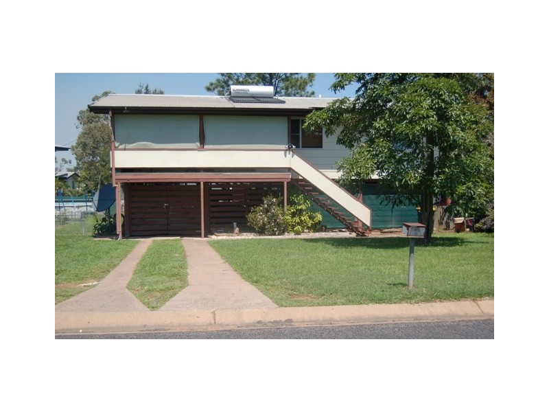 2 CALVERT COURT, Dysart QLD 4745