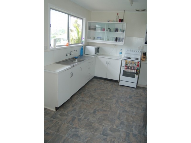 2 CALVERT COURT, Dysart QLD 4745