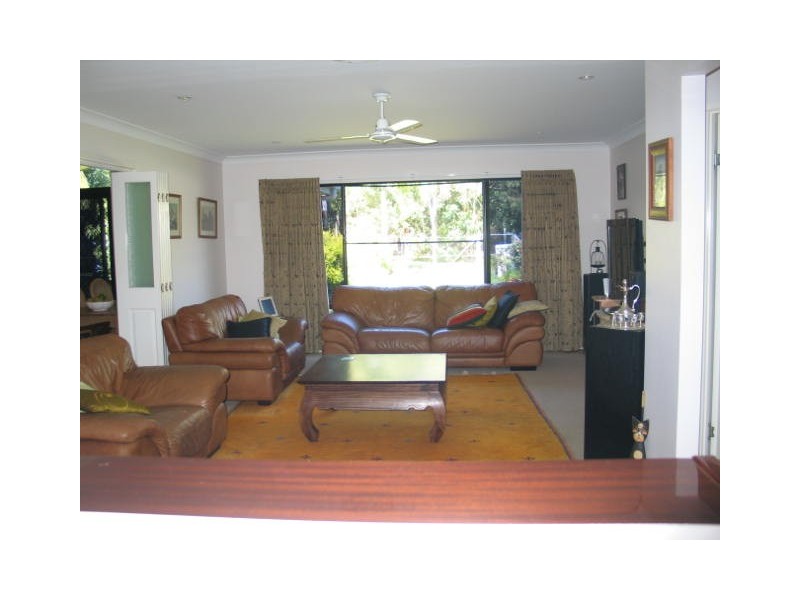 13 Urarii Crescent, Shoal Point QLD 4750