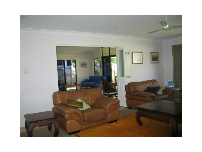 13 Urarii Crescent, Shoal Point QLD 4750