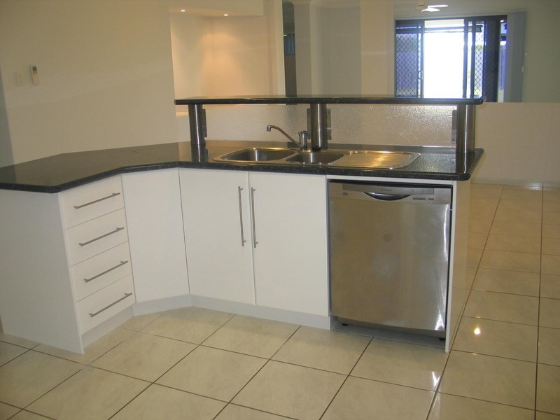 91 VICTOR AVENUE, Mackay QLD 4740