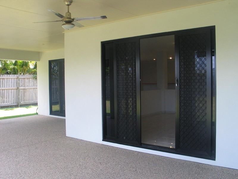 91 VICTOR AVENUE, Mackay QLD 4740