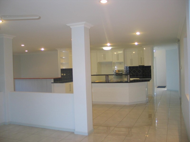 91 VICTOR AVENUE, Mackay QLD 4740