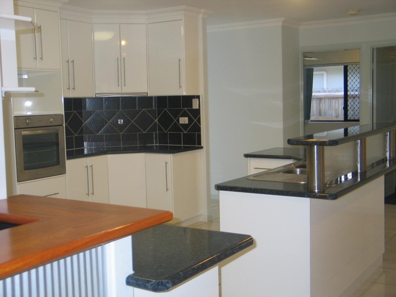 91 VICTOR AVENUE, Mackay QLD 4740