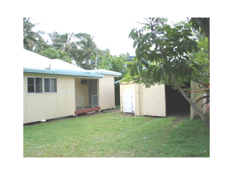 14 OCEAN AVENUE, Slade Point QLD 4740