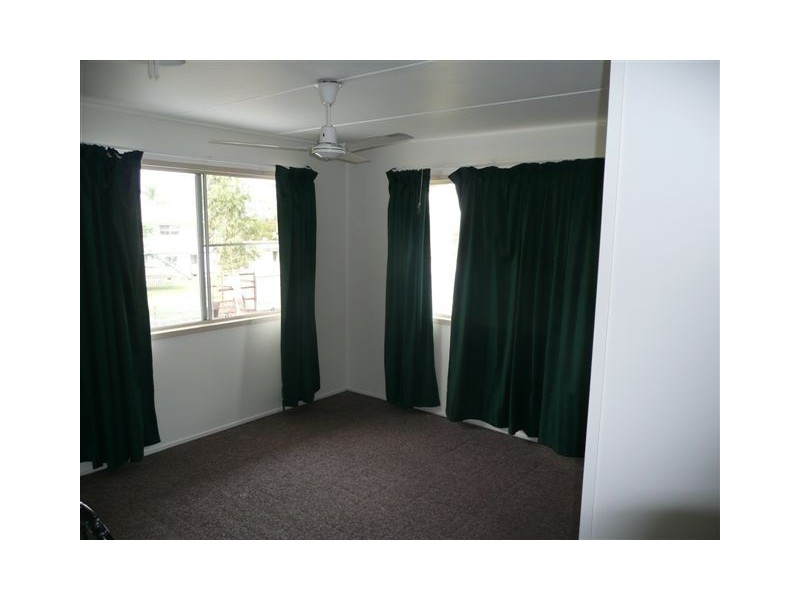 17 SCOTT, Dysart QLD 4745