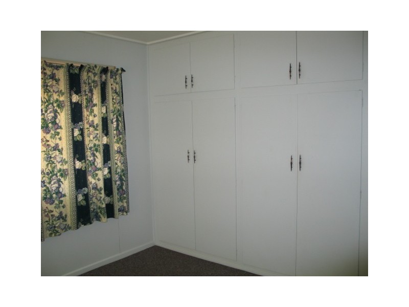 15 ARMSTRONG CRESCENT, Dysart QLD 4745
