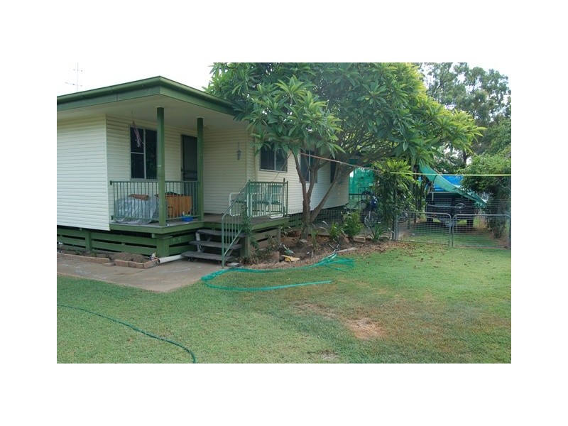 57  BERESFORD, Dysart QLD 4745