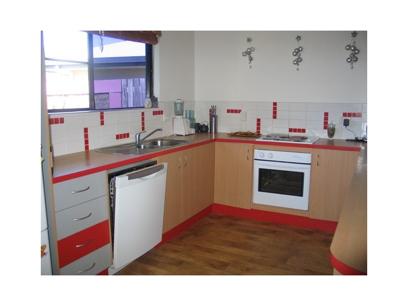 5 Sunseeker Court, Blacks Beach QLD 4740