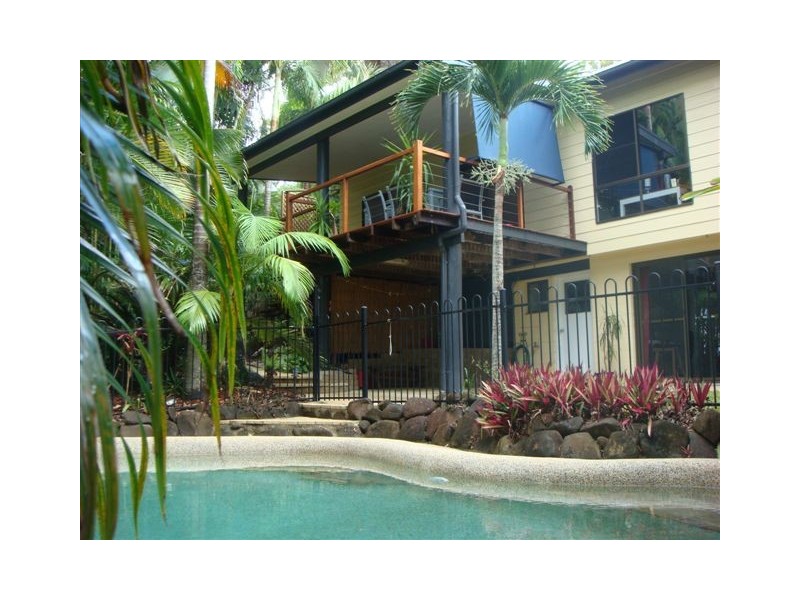 32 AMSTEAD, Eimeo QLD 4740