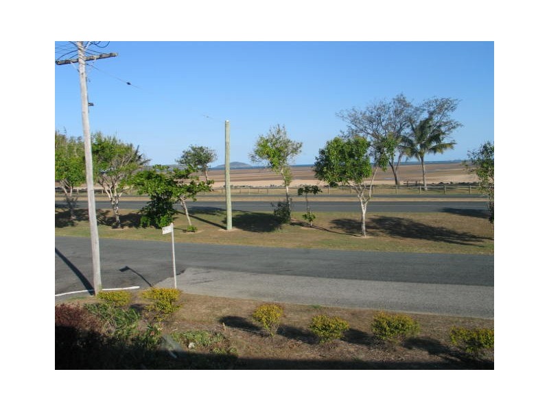 40 Binnington Esplanade, East Mackay QLD 4740
