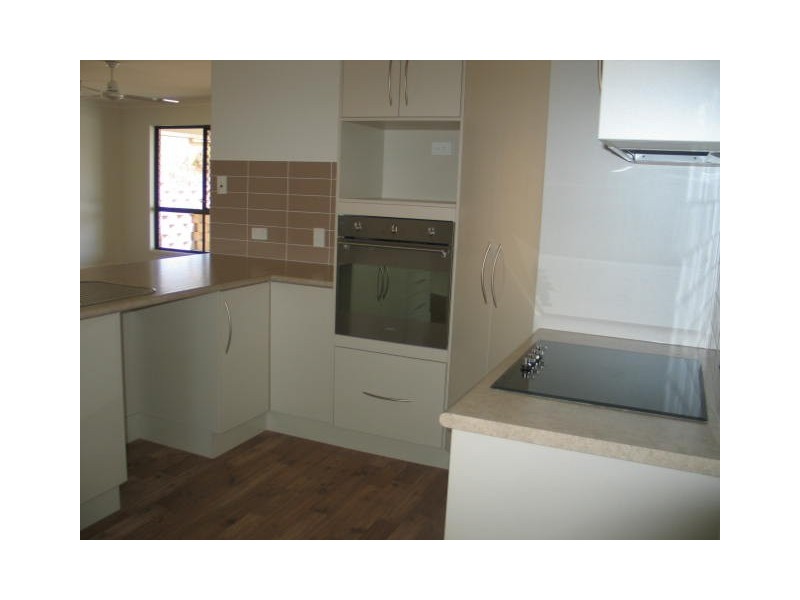 6 Grange Court, Eimeo QLD 4740