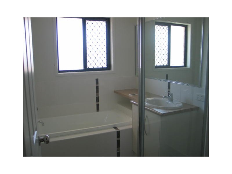 6 Grange Court, Eimeo QLD 4740