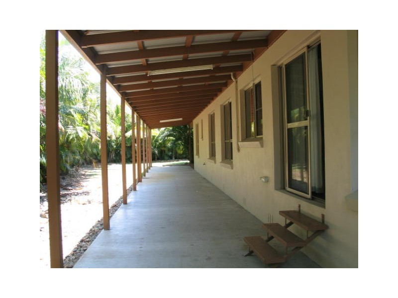 4 MICHELLE CRESCENT, Bucasia QLD 4750
